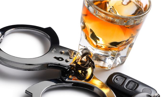Sainte-Julienne: arrestation pour conduite avec capacité affaiblie par l’alcool à la suite d’une sortie de route