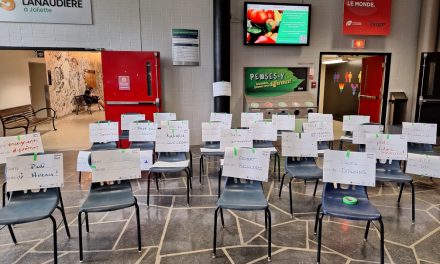 Les membres du Syndicat des enseignantes et des enseignants du Cégep régional de Lanaudière à Joliette (FNEEQ-CSN) rejettent à l’unanimité les offres du gouvernement
